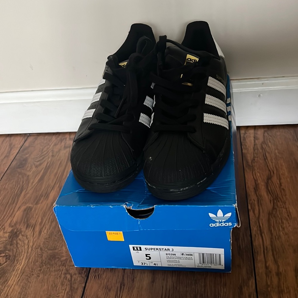 Unisex Sneakers